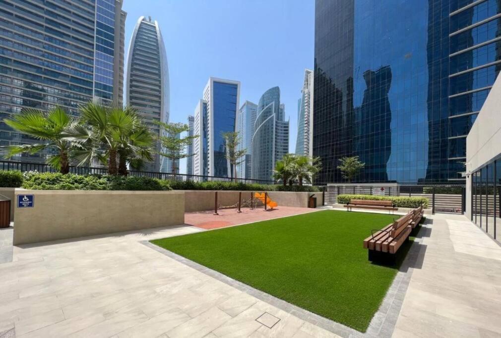 Luxury 1 Bedroom Apartment With Spectacular Burj And Canal Views Dubai Exterior foto